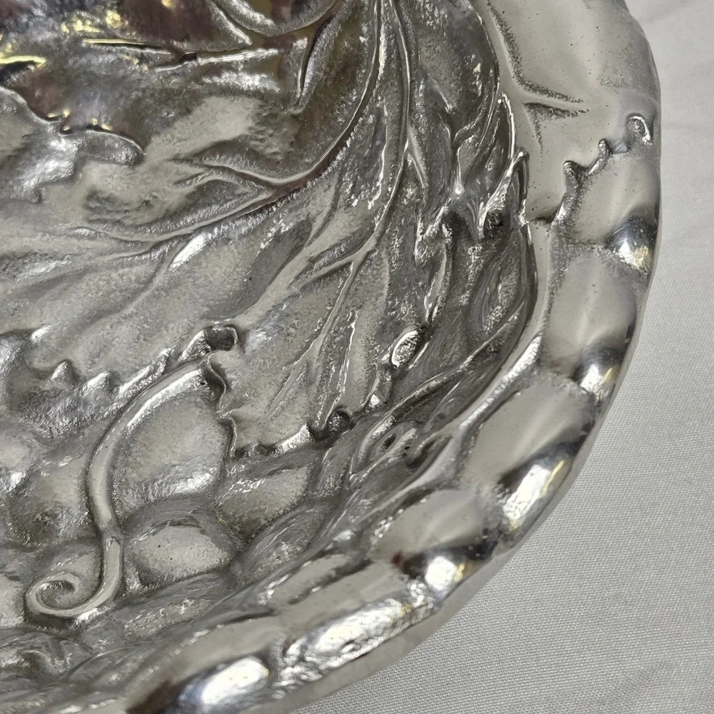 Wilton Armetale RWP Small Grape Leaf Serving Bowl Silver Tone 353734‎ 7